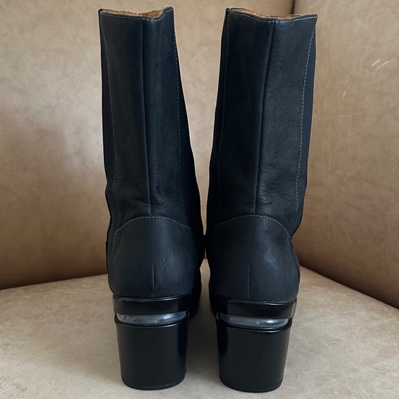 Cole Haan Nike Air Sara Nubuck Leather Short Boot Dark Gray/Black Size 7 Casual - Picture 3 of 12